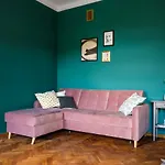 Green view apartment / Kochanowskiego